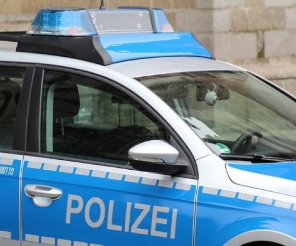 Polizei nach Unfall anrufen